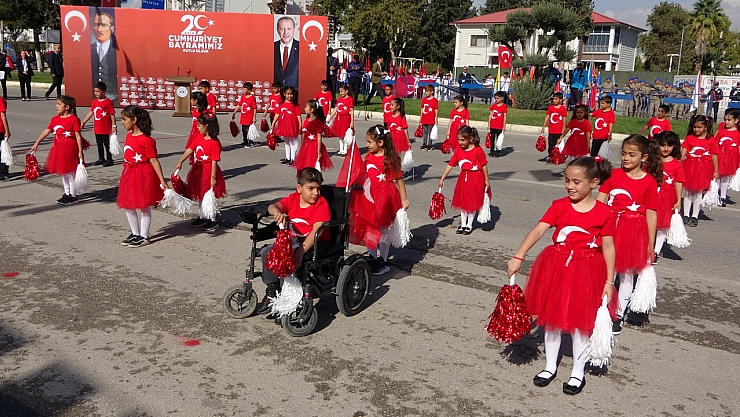 Adıyaman'da, Cumhuriyet'in 102. yılı coşkuyla kutlandı
