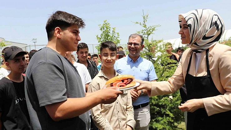 Afyonkarahisar'da yaz şenliği düzenlendi