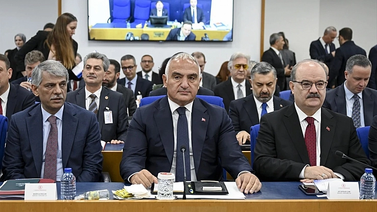 Ağbaba'dan Bakan Ersoy'a Teşekkür: 'Kültür Yolu Festivali İçin Minnettarız'