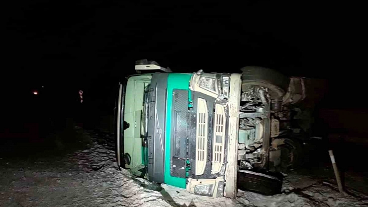İpek Geçidi bölgesinde iki ayrı kaza: 4 yaralı
