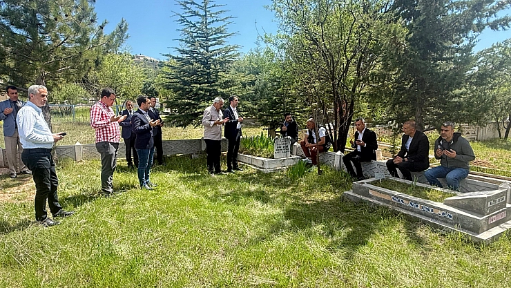 Ahmet Aytar Elazığ'da kabri başında anıldı