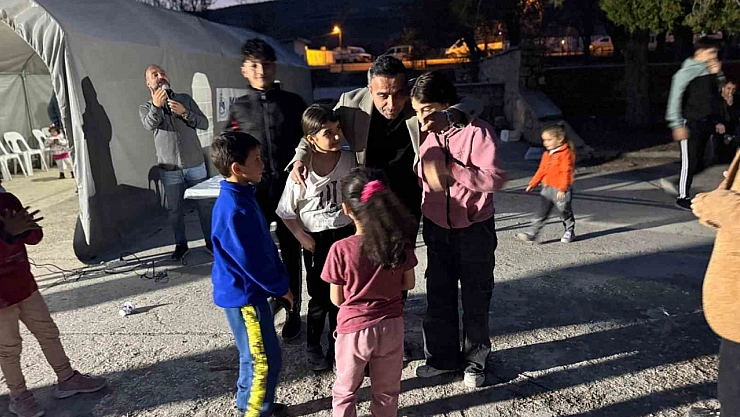 Ulutaş, Depremzedelerle İftar Sofrasında Buluştu