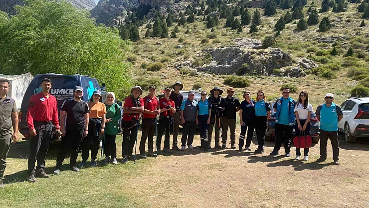 Aladağlar'da yönlerini kaybettiler