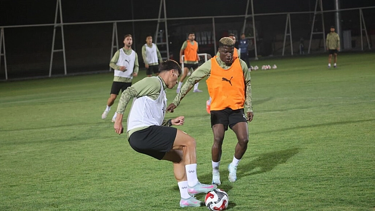 Alanyaspor, kamp için Kayseri'de