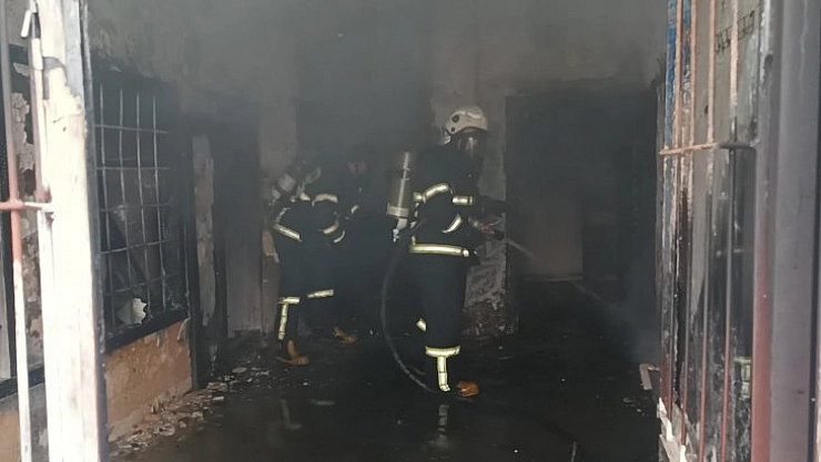 Alevler arasından kurtarıldı