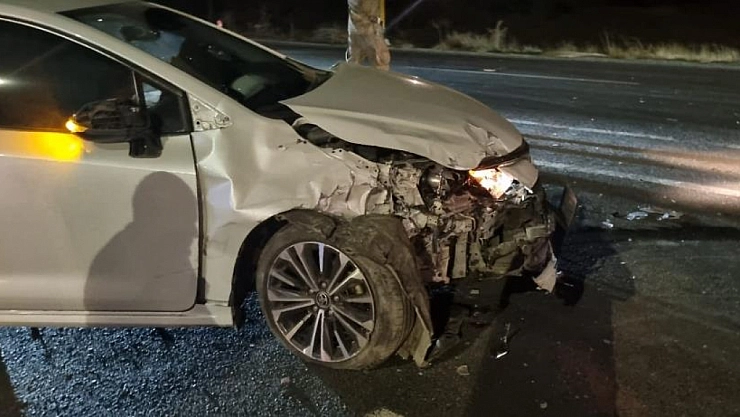 Alkollü sürücü otomobile çarptı: 4 yaralı