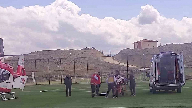 Malatya'da ambulans helikopterle hastaneye kaldırıldı