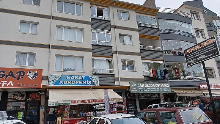 Ankara'da Korkunç Ölüm: Küçük Kız Apartman Boşluğuna Düştü