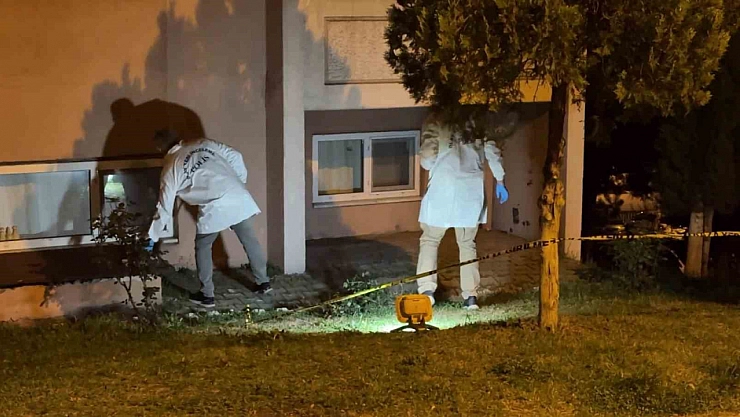 Apartmanın 4. katından düşen kız çocuğu ağır yaralandı