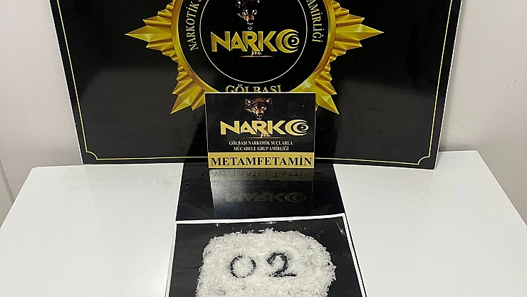 Araçta uyuşturucuyla yakalandılar!