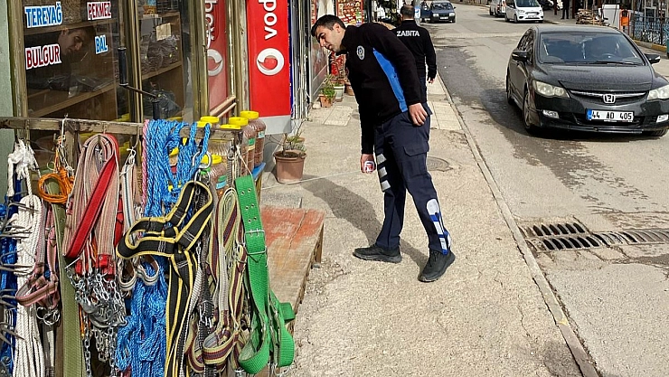 Arapgir'de kaldırımlar yayalar için: Zabıta ekiplerinden sıkı denetim!