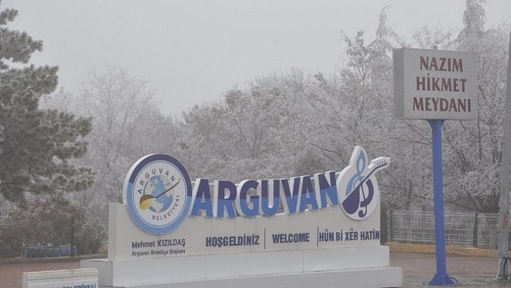 Arguvan sis altında