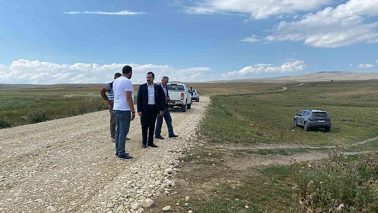 Yol Çalışmaları Aralıksız Devam Ediyor