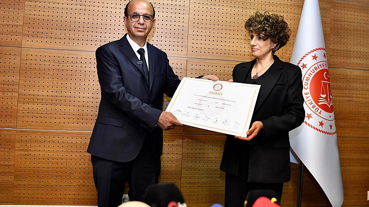 'Artık milletimize hizmet etme zamanı'