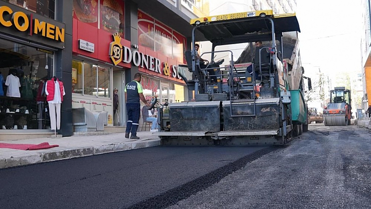Asfaltlama çalışmaları devam ediyor