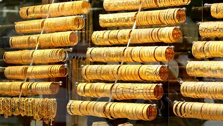 Asgari Ücret Bitti, Altın Fiyatları Zirveye Tırmandı!