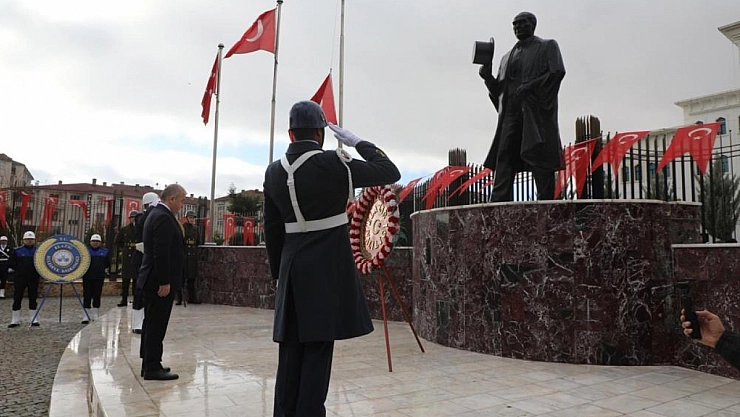 Atatürk'ün Elazığ'a gelişinin 88. yılı törenlerle kutlandı