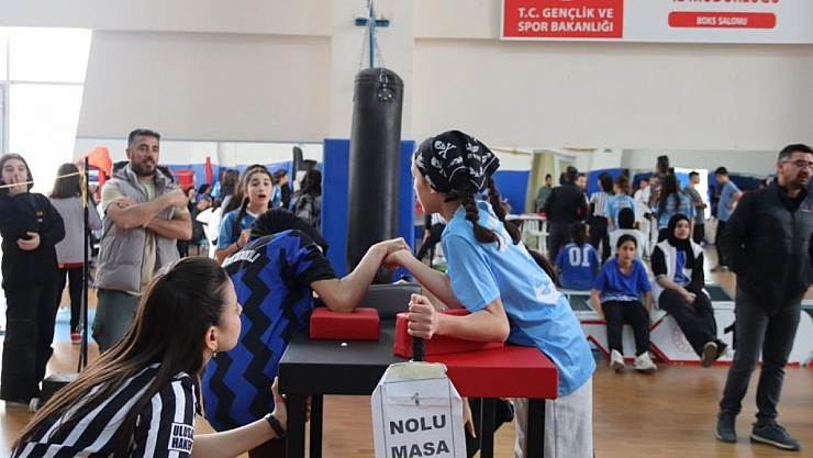 Atletizm ve Bilek Güreşinde müsabakalar sona erdi