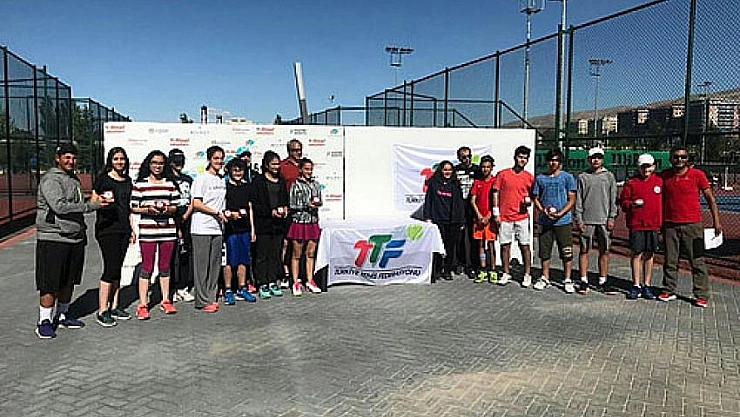 Teniste heyecan sona erdi