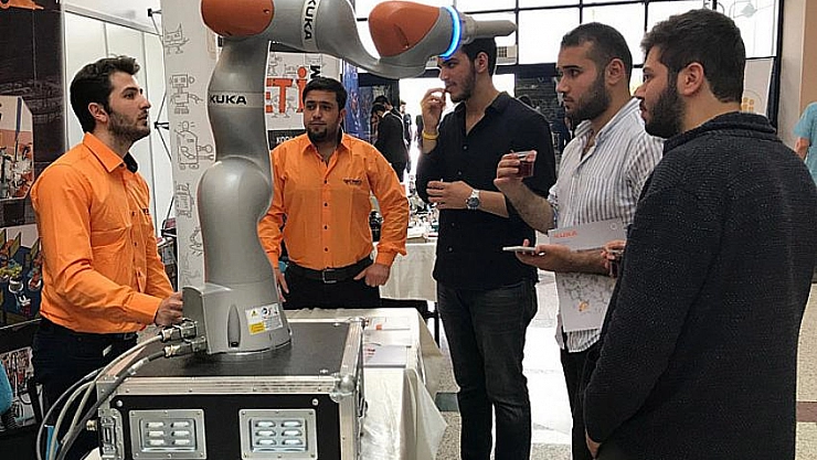 Mars'a ilk yolculuk 2 yıl gecikebilir 