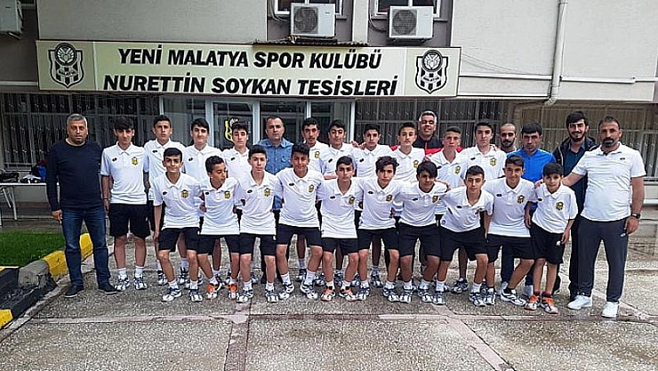 U14 Antalya'ya gitti 