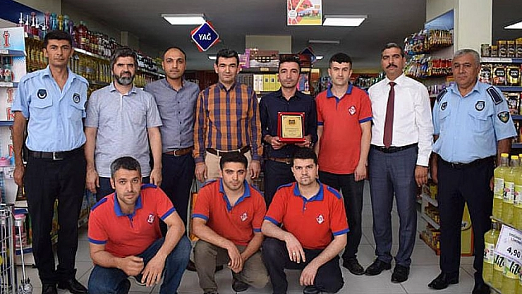 Örnek esnaflara plaket