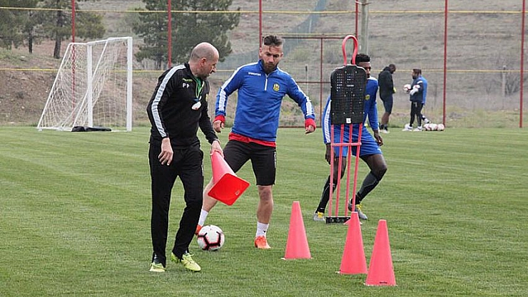 Kupayı getireceğiz