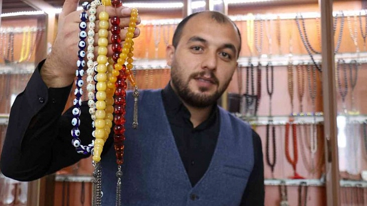 Baba mirasına gözü gibi bakıyor