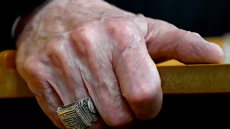 Bahçeli'nin yüzüğündeki semboller ne anlama geliyor?