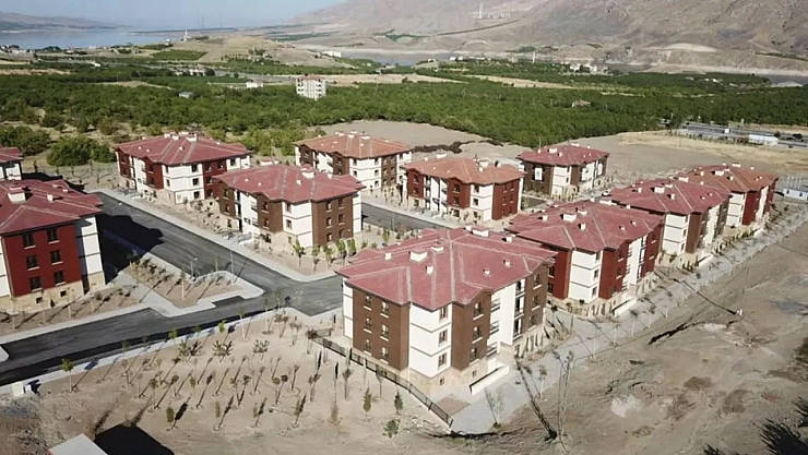 Bakan duyurdu! Konutlar o tarihte teslim edilecek!