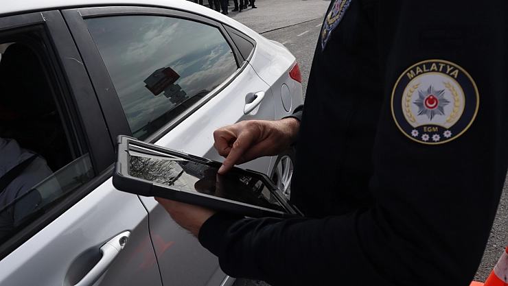 Bakan net mesaj verdi: Gündemde af yok!