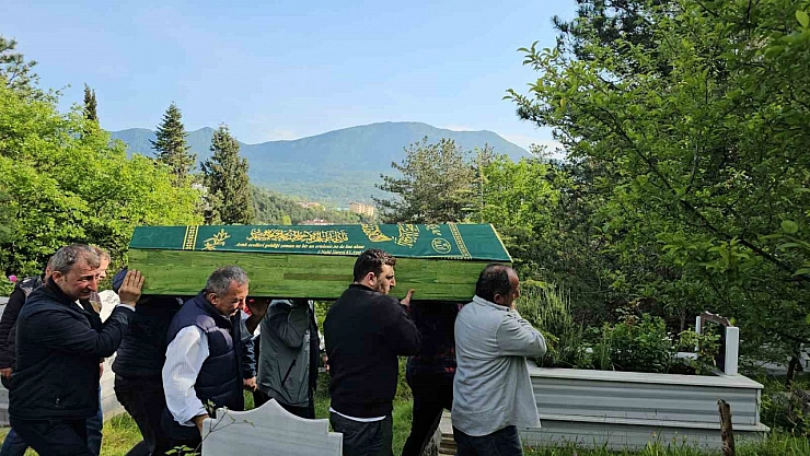 Balık tutarken denize düşen vatandaş hayatını kaybetti