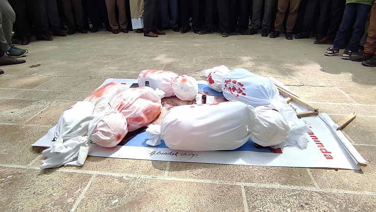 Balıklıgöl'de Gazze için dört dilde dua