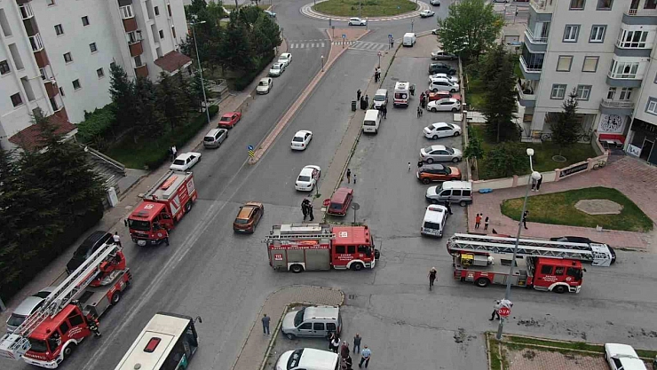 Balkonda çıkan yangın korkuttu