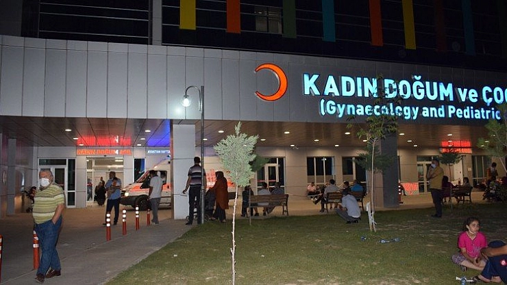 Balkondan düştü