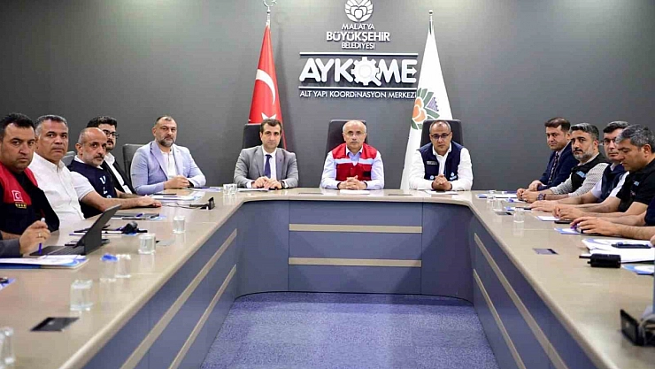 'Ekiplerimizle sahadaydık'