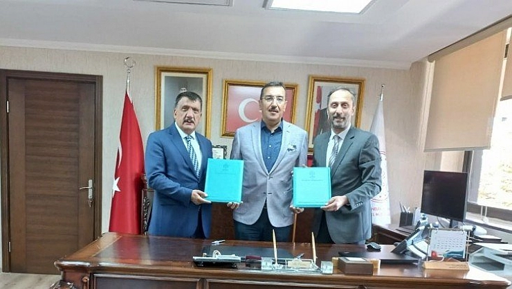 İstişarelerde bulundu