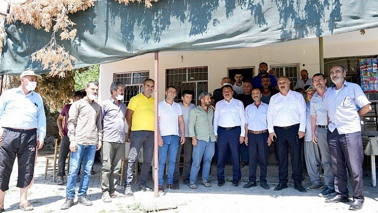 Elmalı Mahallesi'ni ziyaret etti