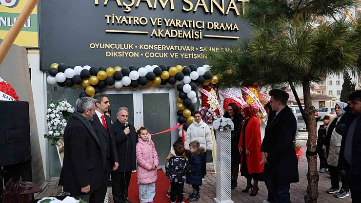 'Şehirlerin ruhu güzel sanatla, sporla, kültürle ayakta durur'