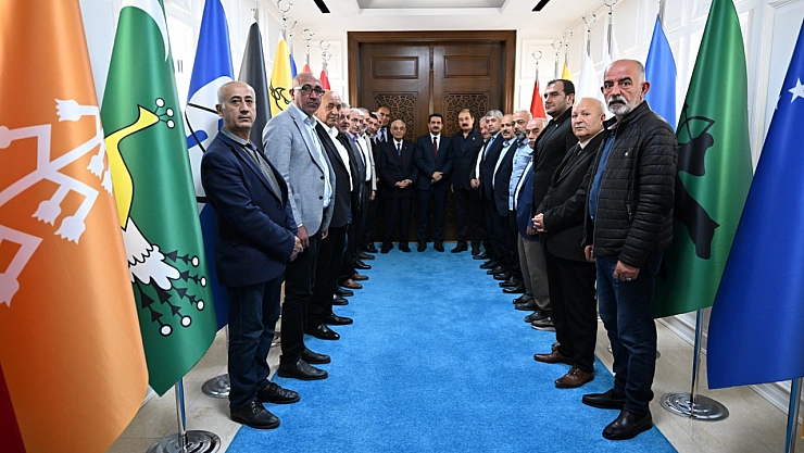 Başkanlar zoru sever!