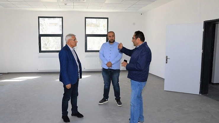 Açılış için gün sayıyor