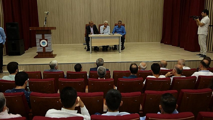 Karataş yeniden seçildi 