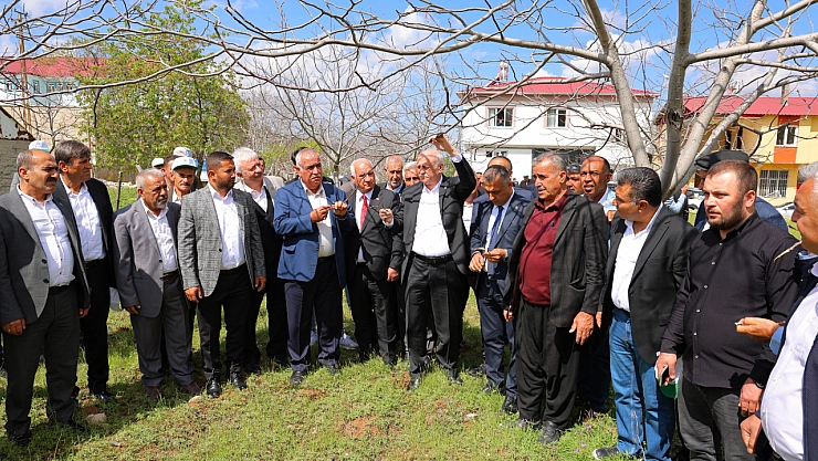 Bayraktar'dan zirai don açıklaması: Zarar oranları yüzde 100 seviyesinde