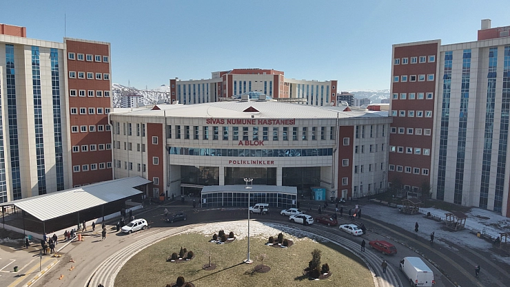 Bayram tatilinde hastaneler doldu taştı