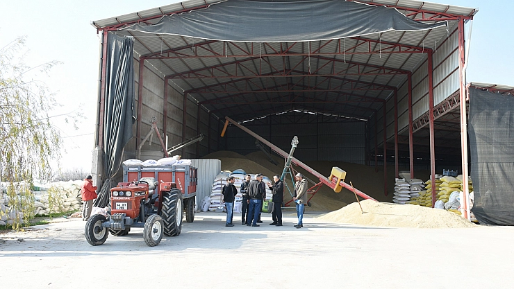 Besicilere arpa satışı