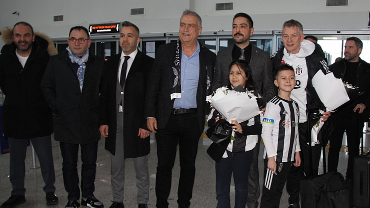 Beşiktaş'a çiçekli karşılama