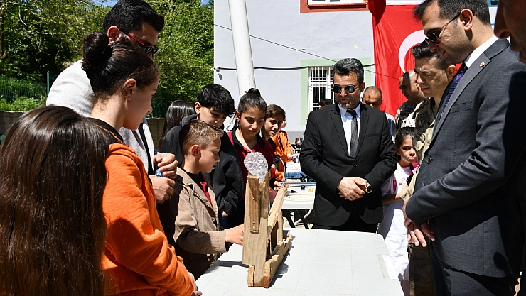 Beytüşşebap'ta bilim şenliği düzenlendi