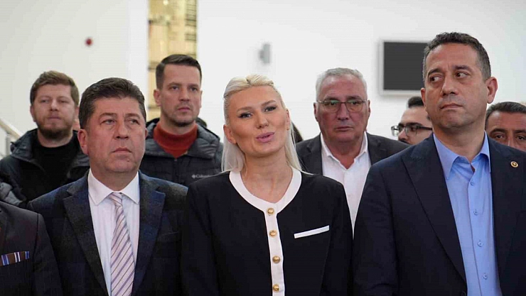İlk seçimi CHP kaybetti