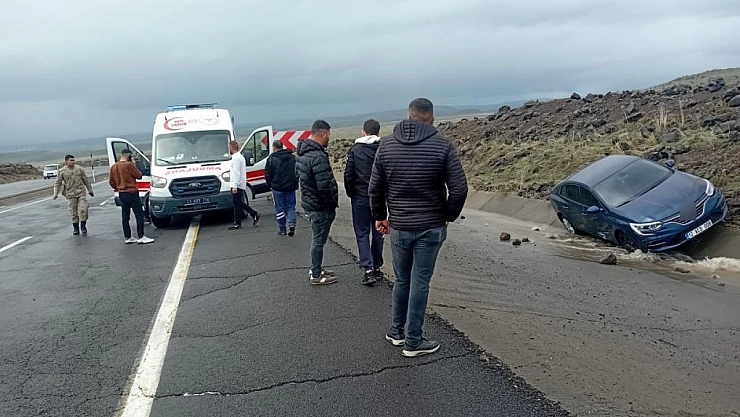 Bingöl-Elazığ karayolunda kaza: 4 yaralı