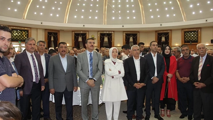 Biz hep 18 yaşındaydık